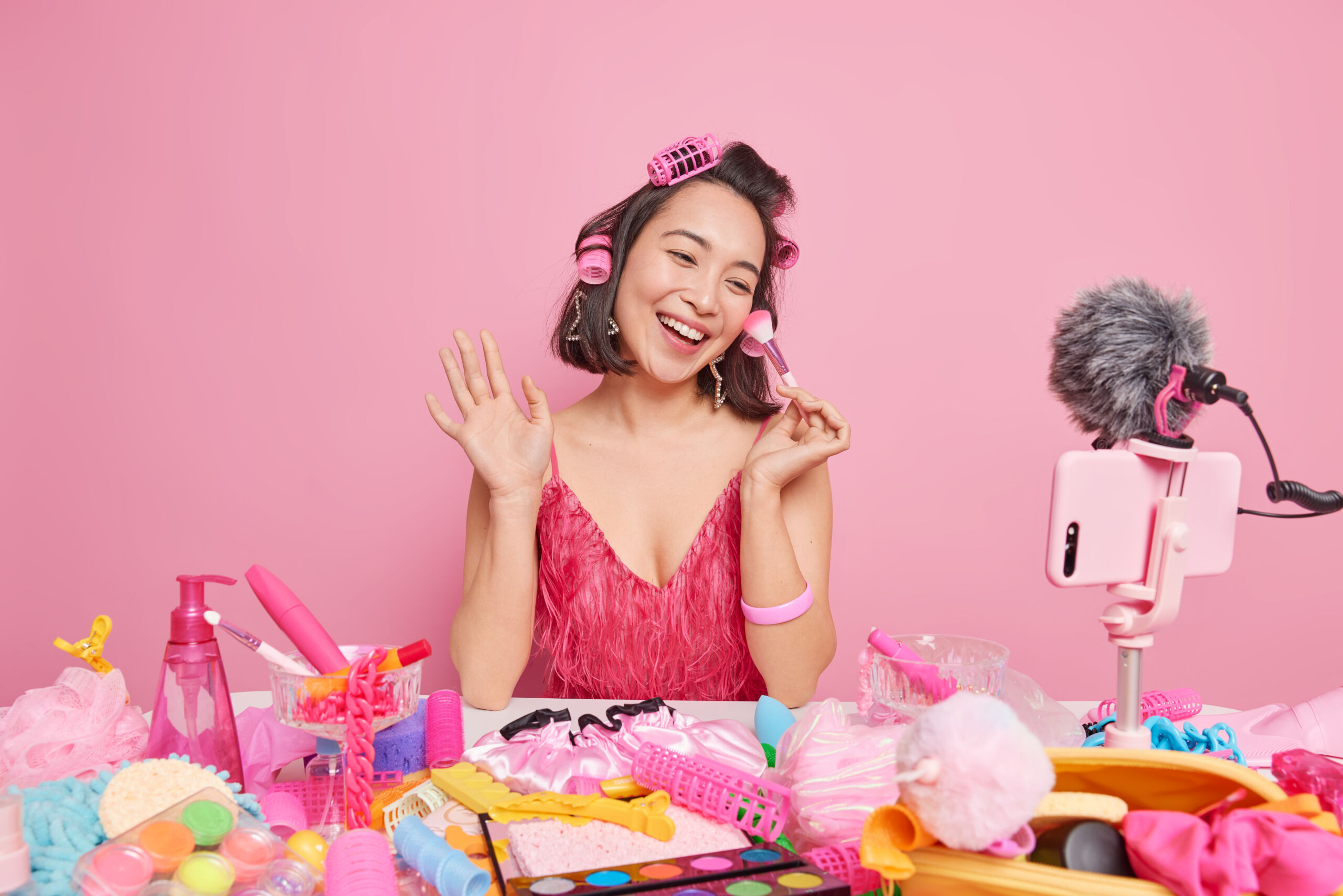 Melakukan Pemasaran influencer 